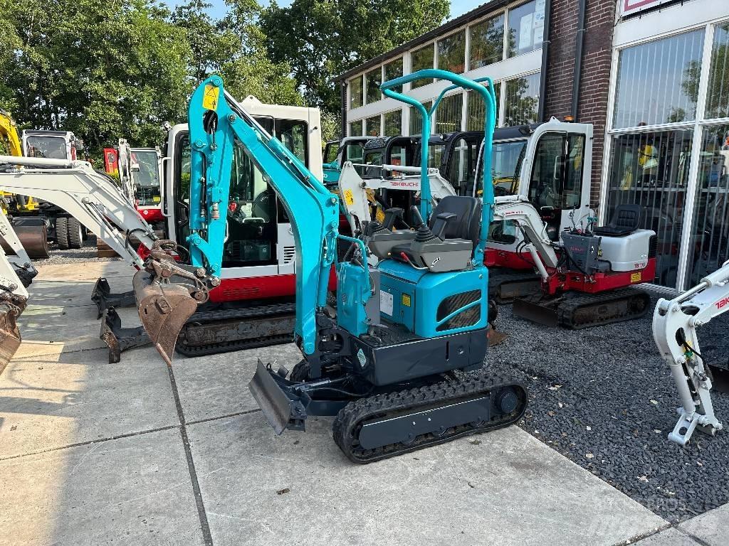 Takeuchi TB 210 Mini pelle < 7t