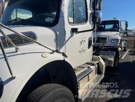 Freightliner M2 Tracteur routier