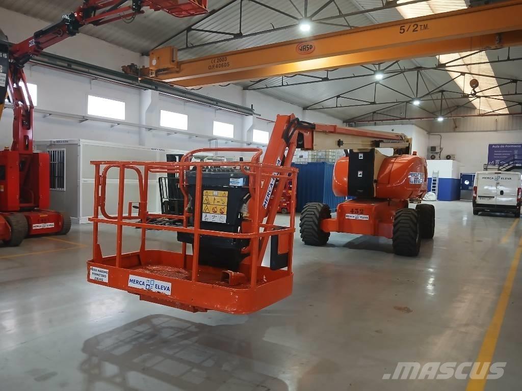 JLG 800 AJ Nacelles articulées