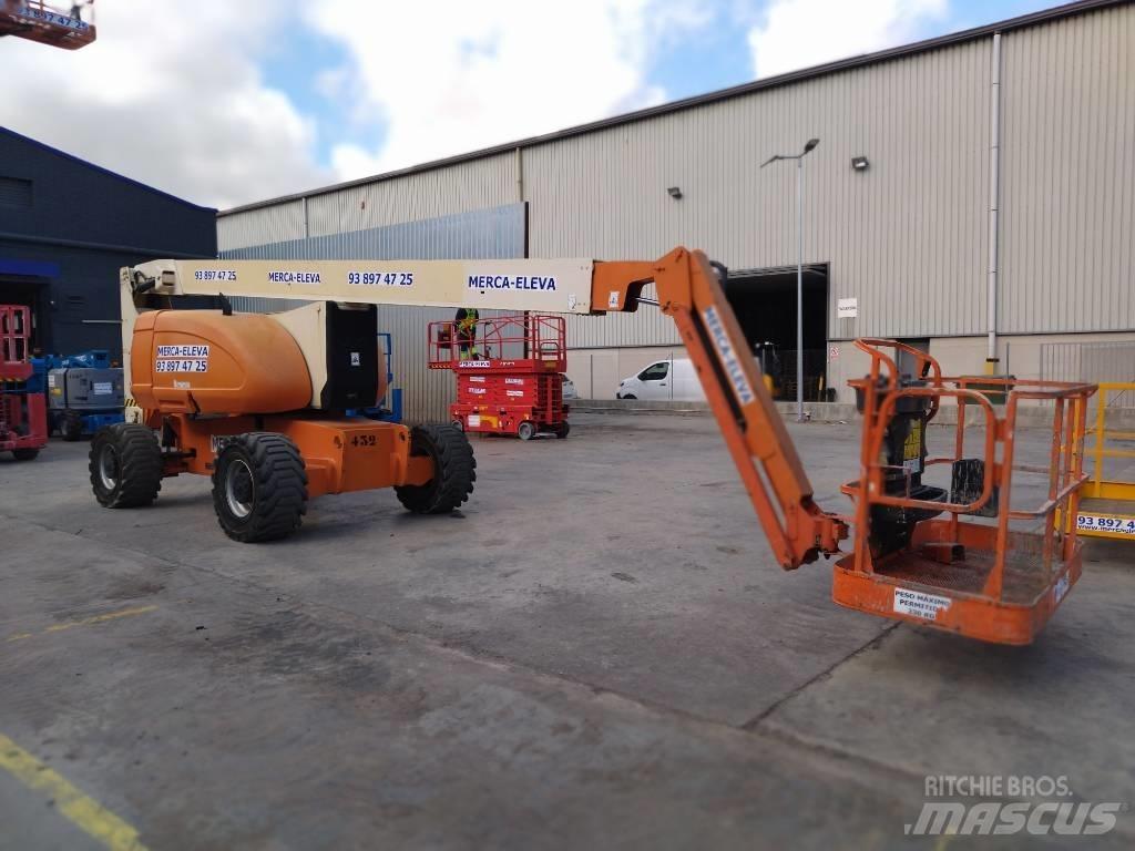 JLG 800 AJ Nacelles articulées