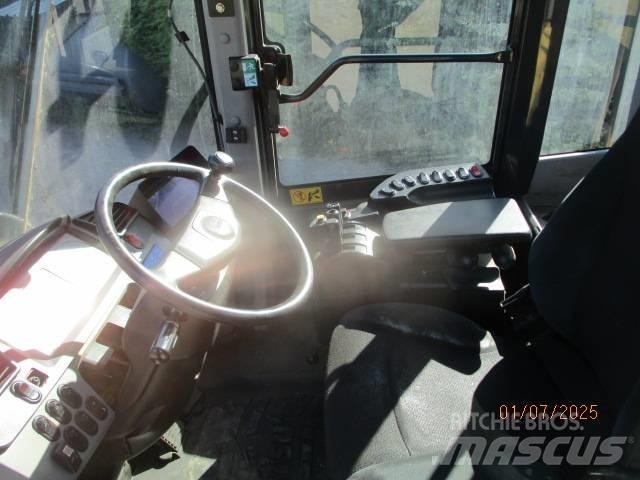 Komatsu WA 380 Chargeuse sur pneus