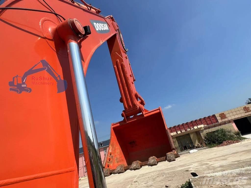 Doosan DH420 Pelle sur chenilles