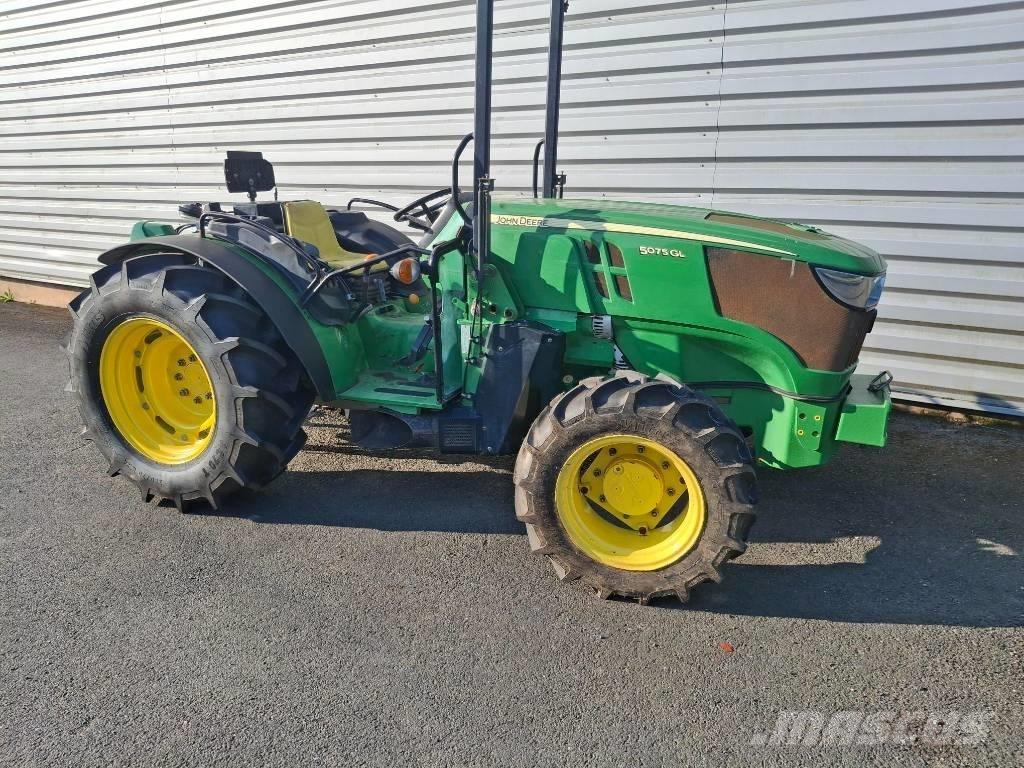 John Deere 5075GL Tracteur