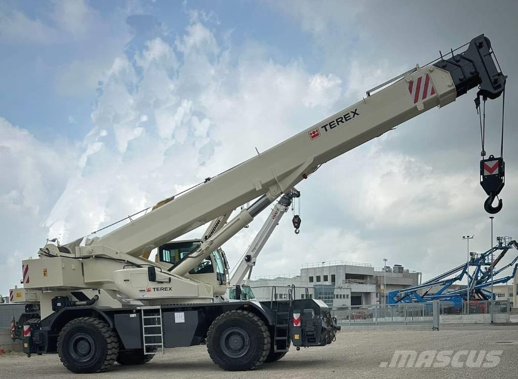 Terex Quadstar 1075 Grues mobiles