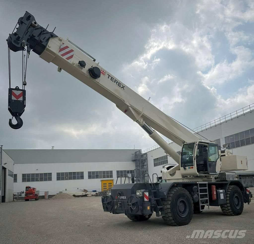 Terex Quadstar 1075 Grues mobiles
