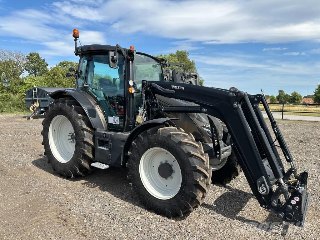 Valtra G 135 A Tracteur