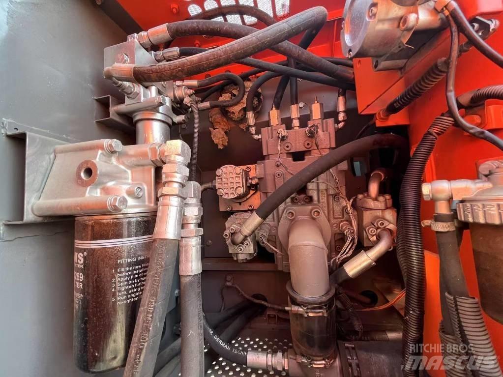 Hitachi ZX 160 Pelle sur chenilles