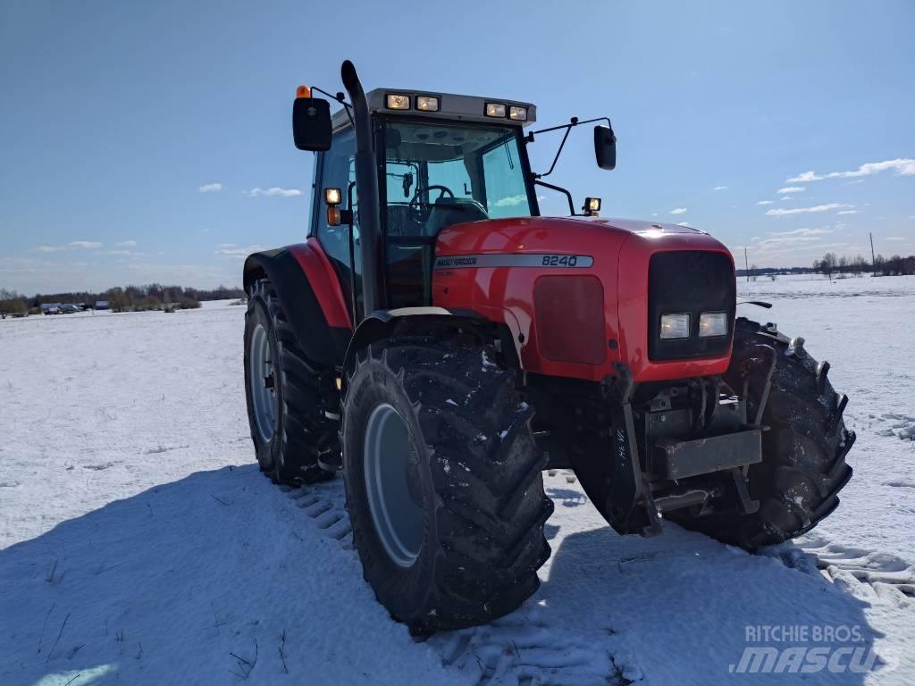  MasseyFergyson 8240 Tracteur