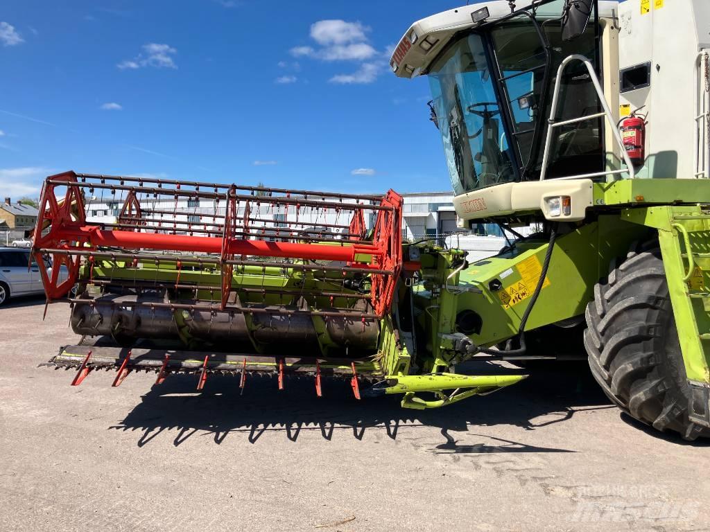 CLAAS Lexion 420 Moissonneuse batteuse
