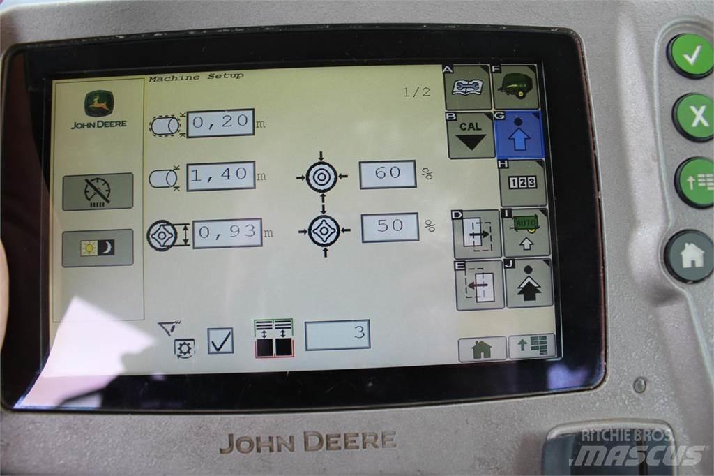 John Deere 990 Presse à balle ronde