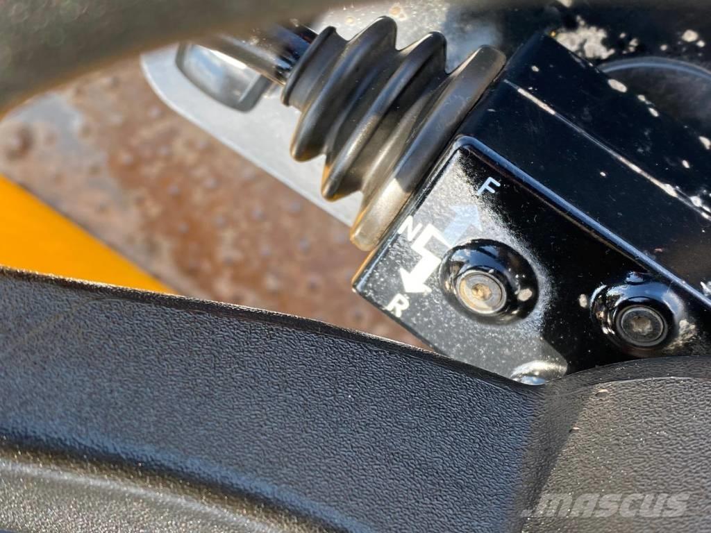 JCB 3 T-2 Mini tombereau