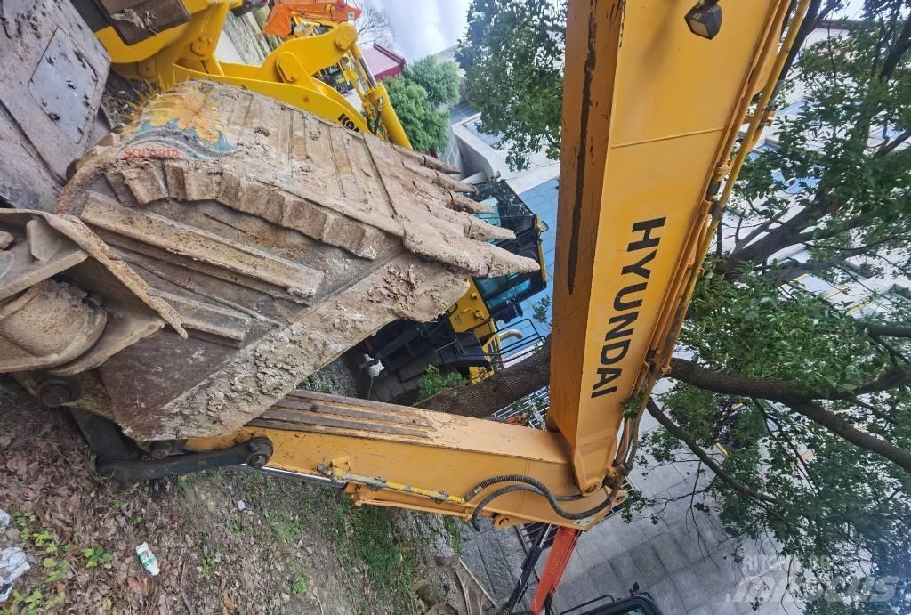 Hyundai R210W-9 Pelle sur pneus