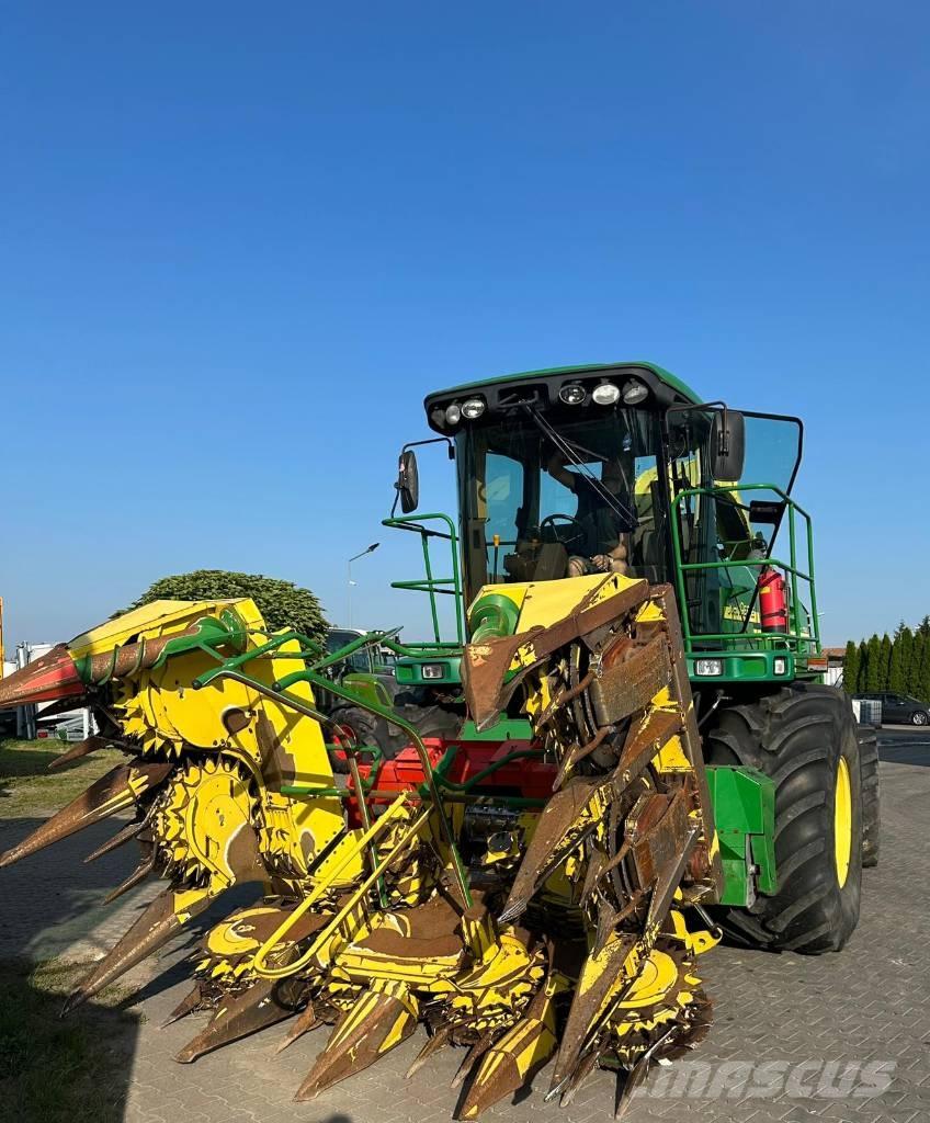 John Deere 7300 Ensileuse automotrice