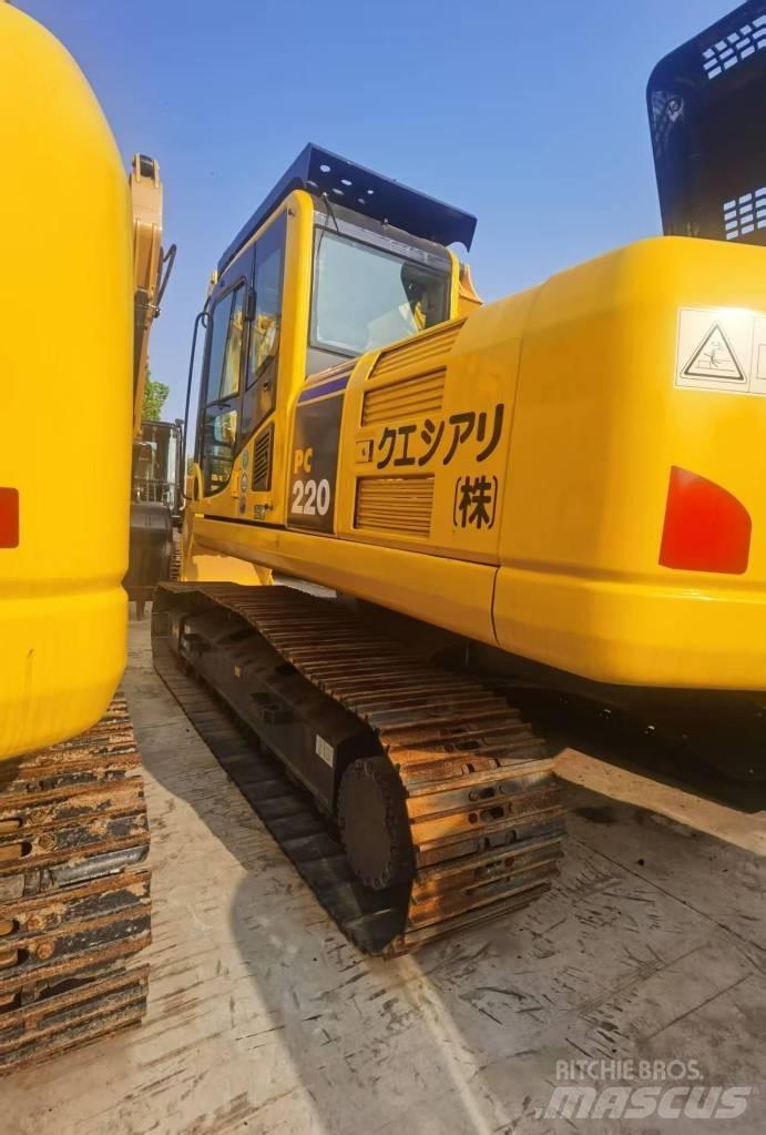 Komatsu PC 220 Pelle sur chenilles