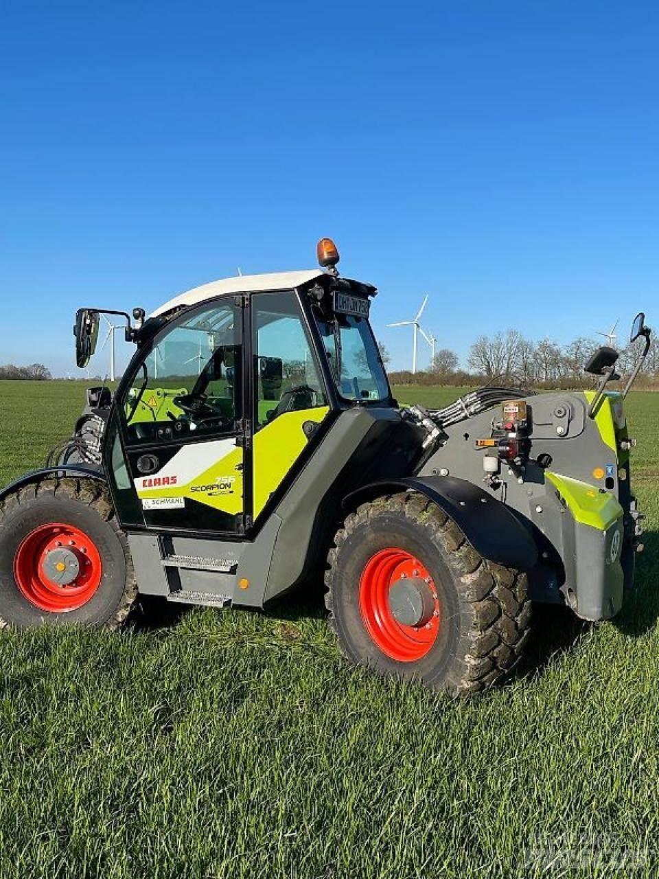CLAAS SCORPION 756 Nacelles télescopiques
