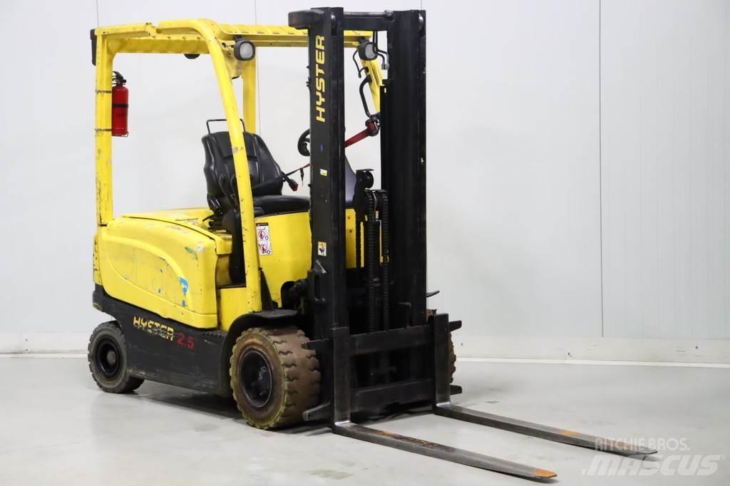 Hyster J2.5XN Chariots élévateurs électriques