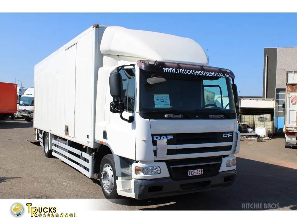 DAF CF 75.250 + LIFT Camion Fourgon