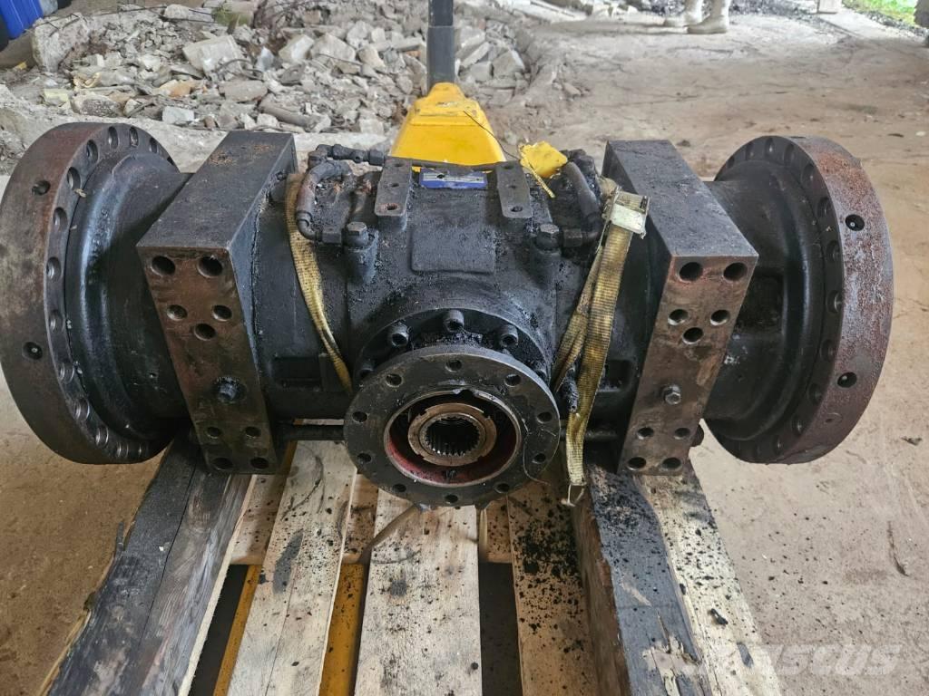 Komatsu 830.3 Transmission