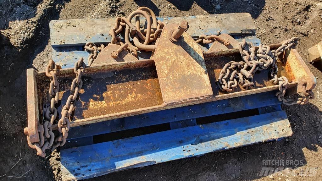  LIFTING  BRACKET Hydraulique