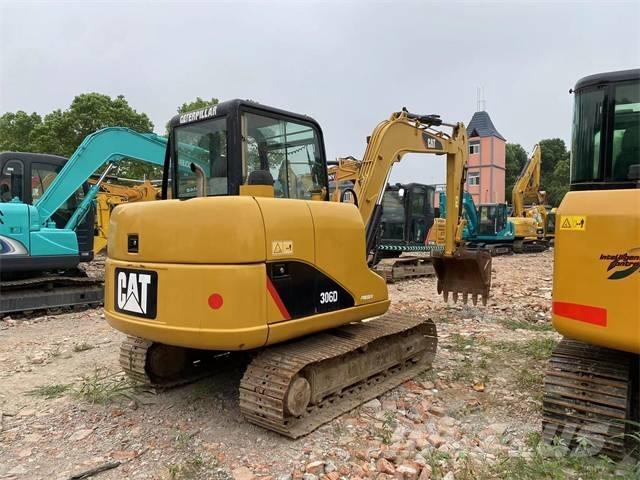 CAT 306D Pelle sur chenilles