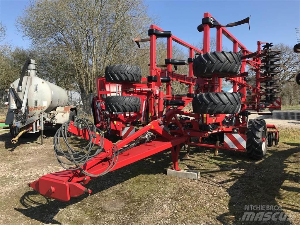 Horsch Terrano 5FM Déchaumeur, cultivateur