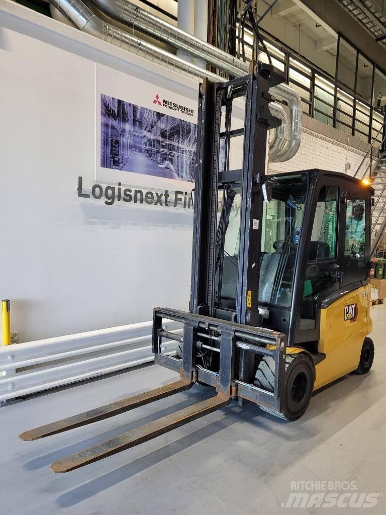 CAT EP35N Chariots élévateurs électriques