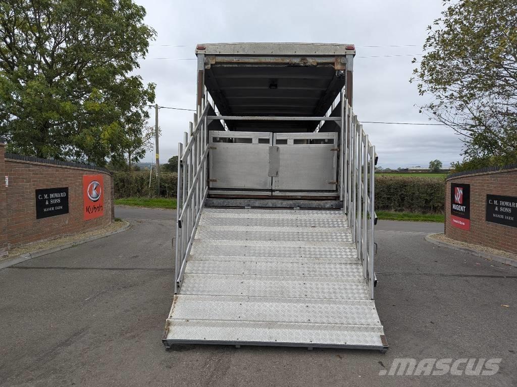 Mercedes-Benz 816 Camion Fourgon