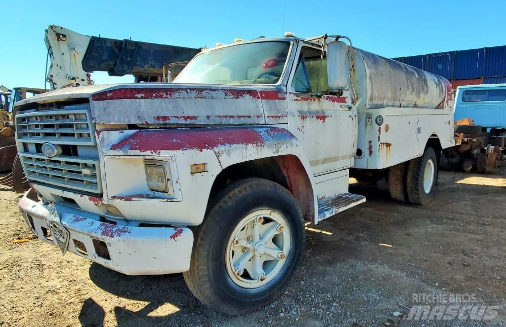Ford F 600 Motrici cisterna