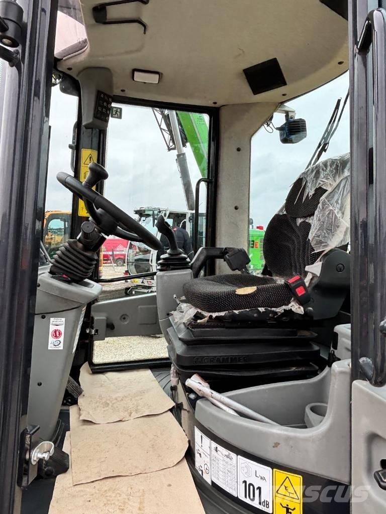 Yanmar V 120 Chargeuse sur pneus