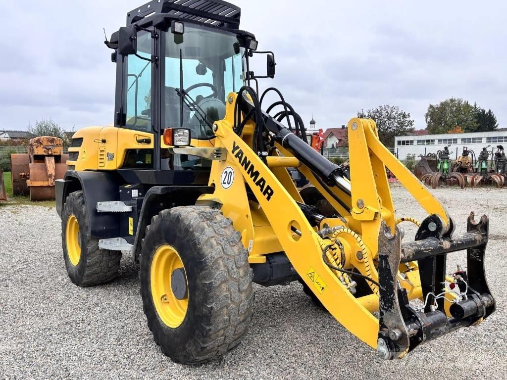 Yanmar V 120 Chargeuse sur pneus