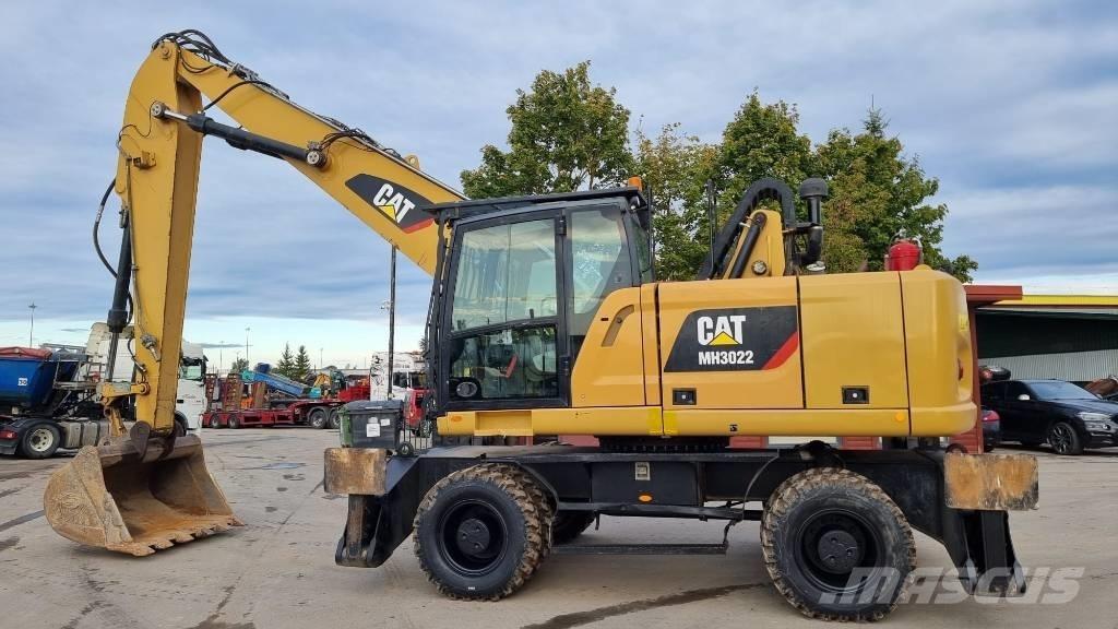 CAT MH 3022 Pelle à déchets