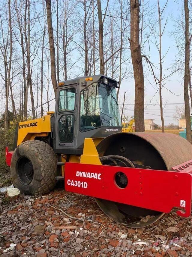 Dynapac CA301 Rouleaux monocylindre