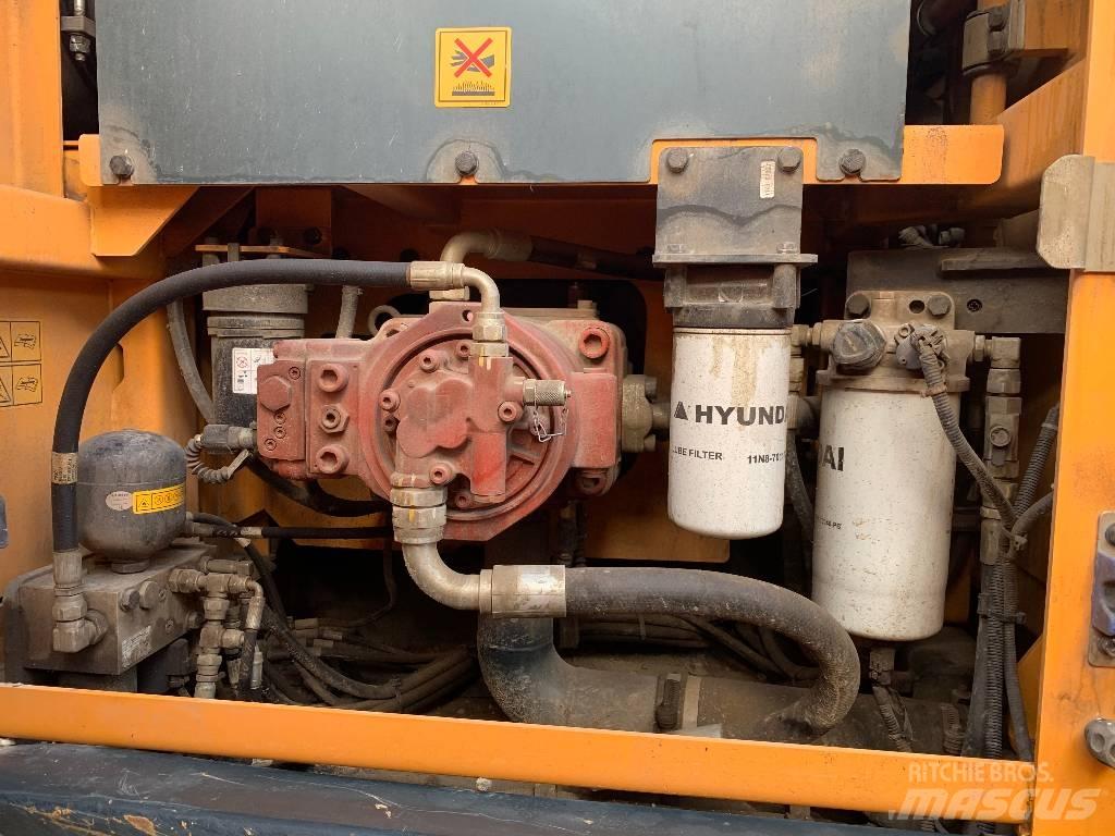 Hyundai HX220A L Pelle sur chenilles