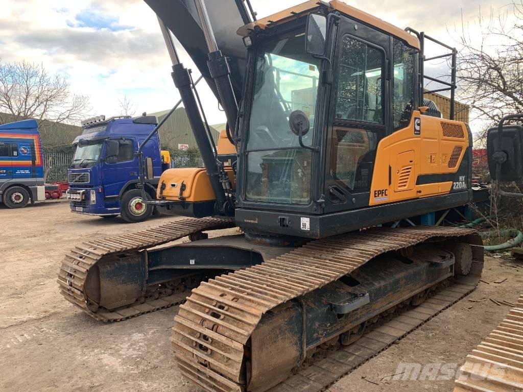 Hyundai HX220A L Pelle sur chenilles