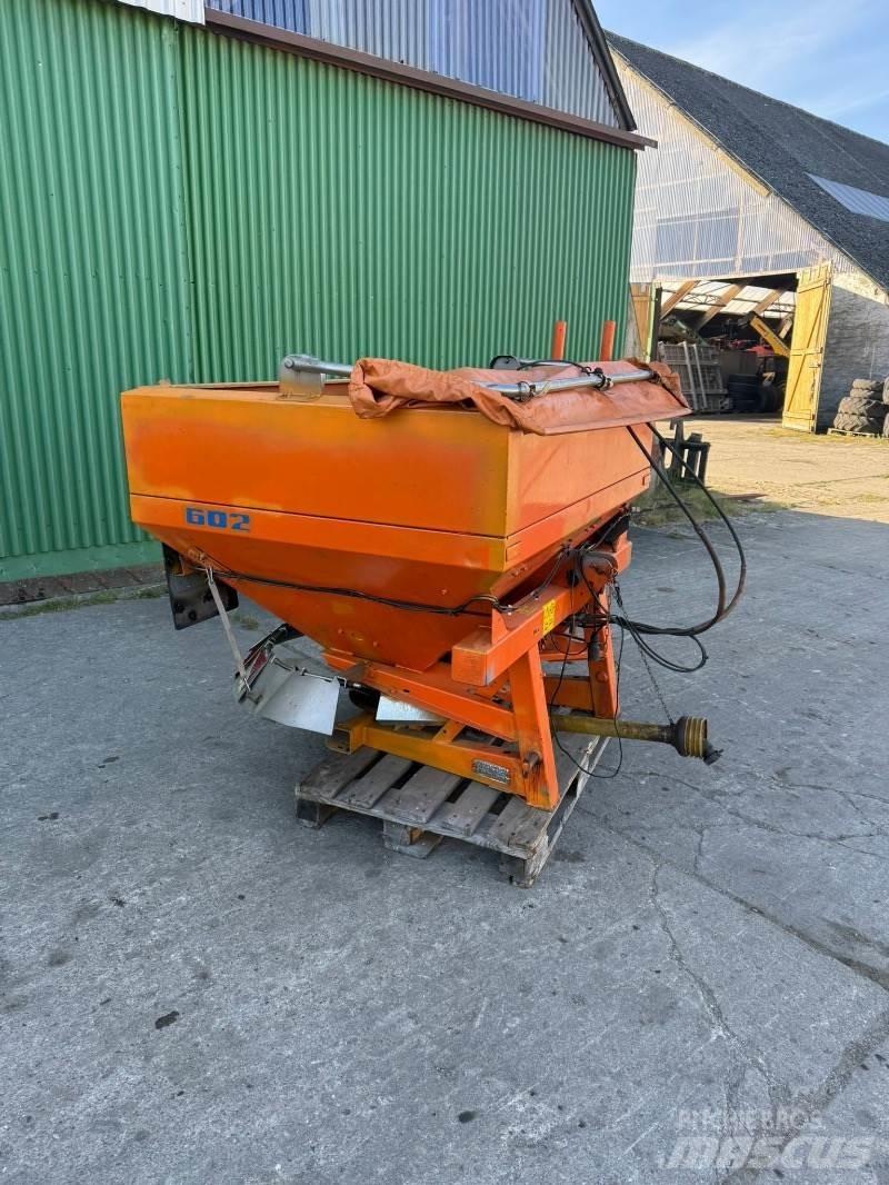 Amazone ZA XS 602 Sableuse et saleuse