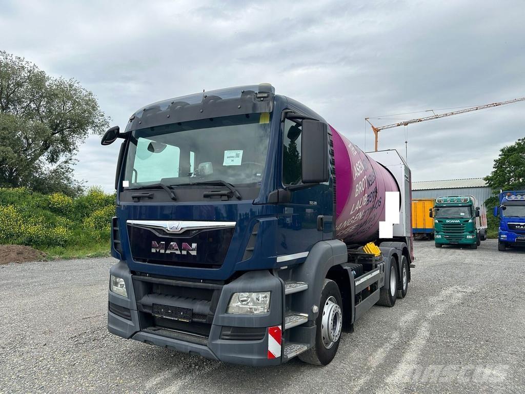 MAN TGS 28.320 Camion poubelle
