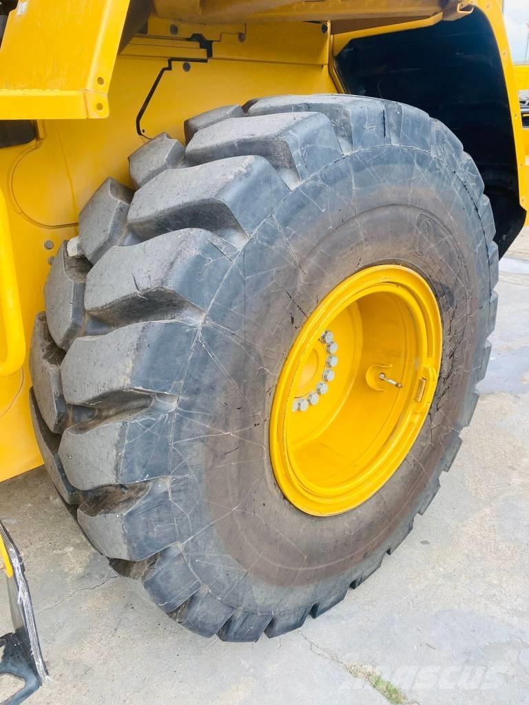CAT 926m Chargeuse sur pneus