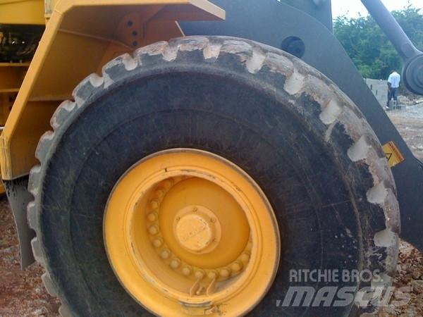 Volvo L180 Chargeuse sur pneus