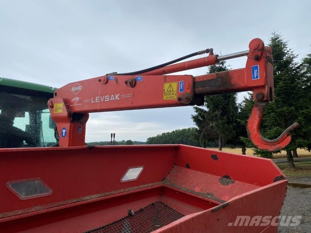 Kuhn M863 Semoir à engrais