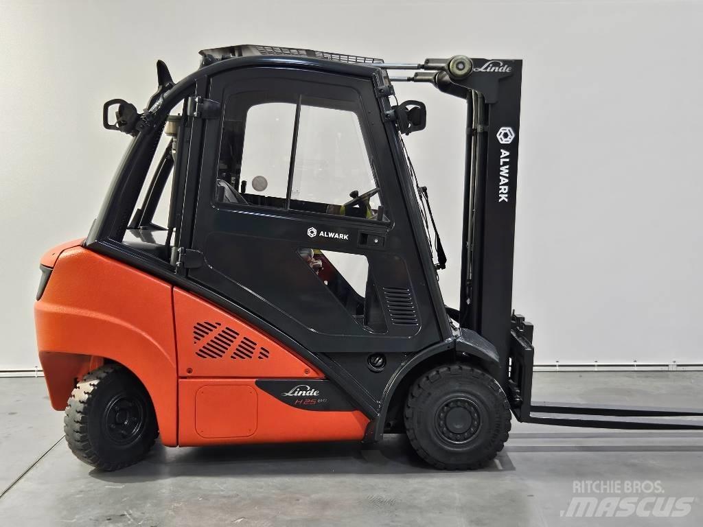 Linde H25D Chariots diesel