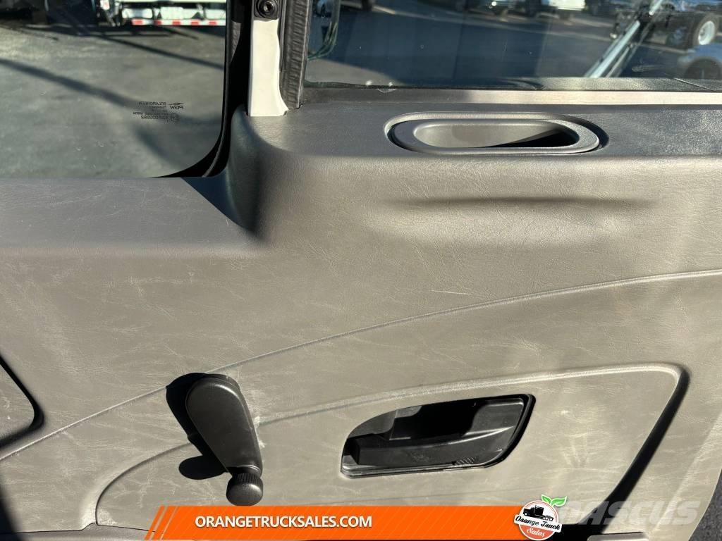 International 4300 Camion Fourgon