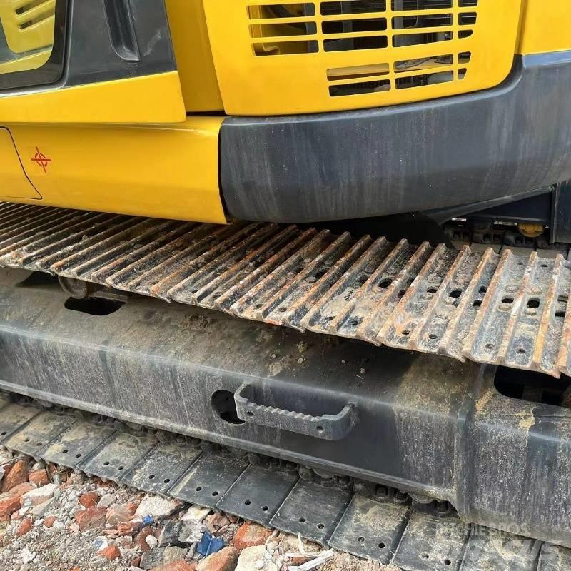 Komatsu PC 138 Pelle sur chenilles