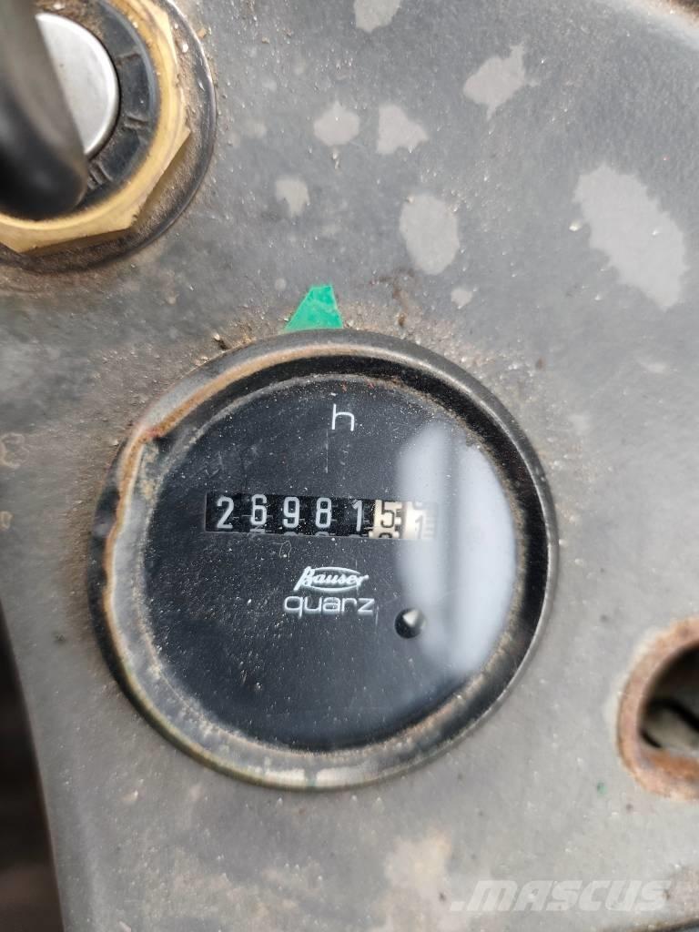 Liebherr L 544 Chargeuse sur pneus