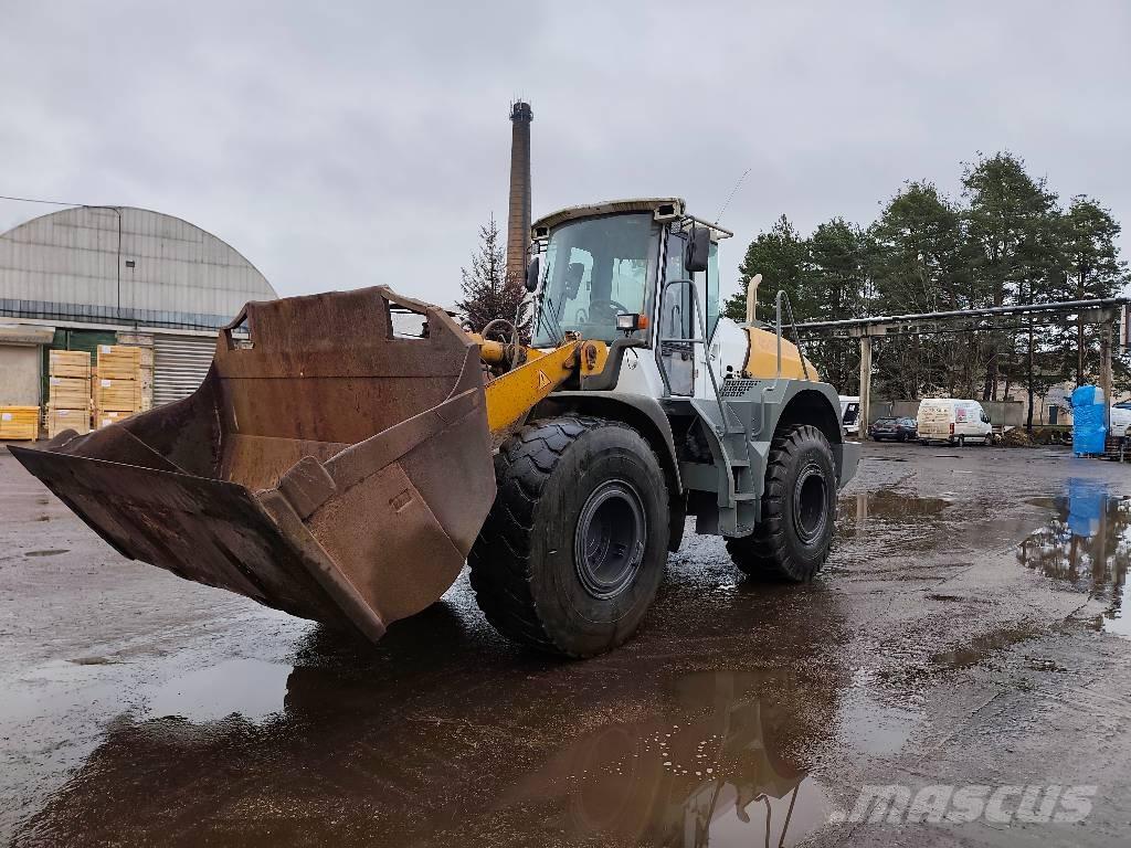 Liebherr L 544 Chargeuse sur pneus