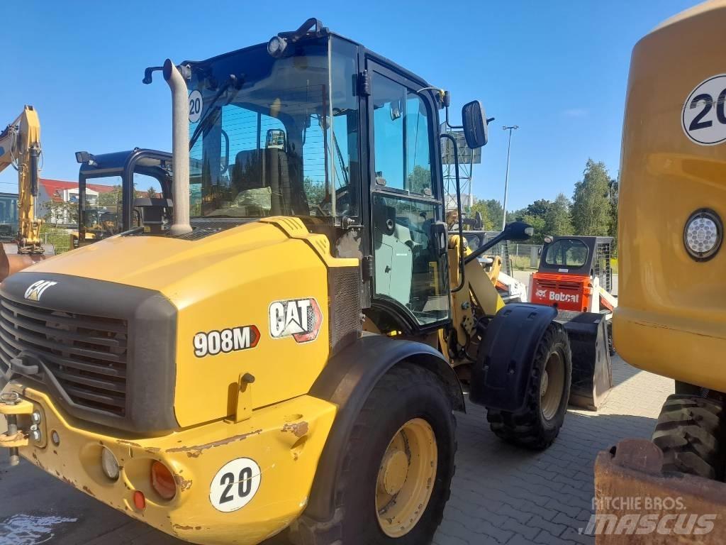 CAT 908M Chargeuse sur pneus