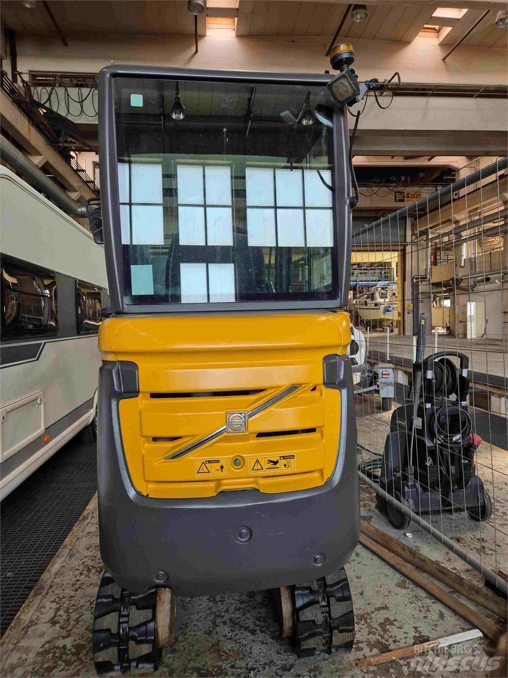 Volvo EC18C Mini pelle < 7t