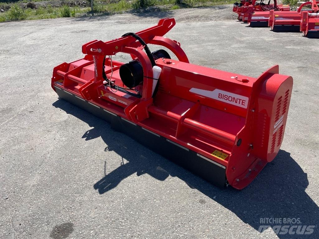 Maschio Bisonte 300 Broyeur / Gyrobroyeur / Epareuse