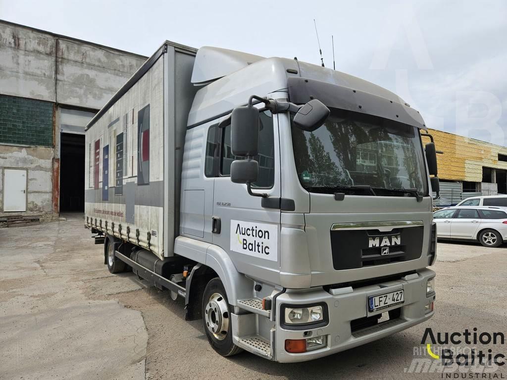 MAN TGL8.250 Camion à rideaux coulissants (PLSC)