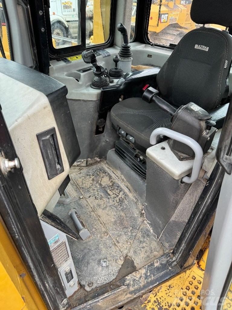 CAT D 6 T XW Bouteurs sur chenilles