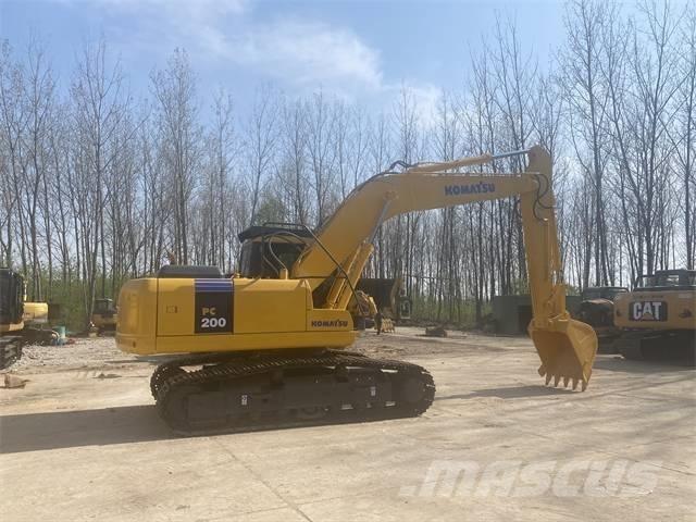 Komatsu PC200-7 Pelle sur chenilles